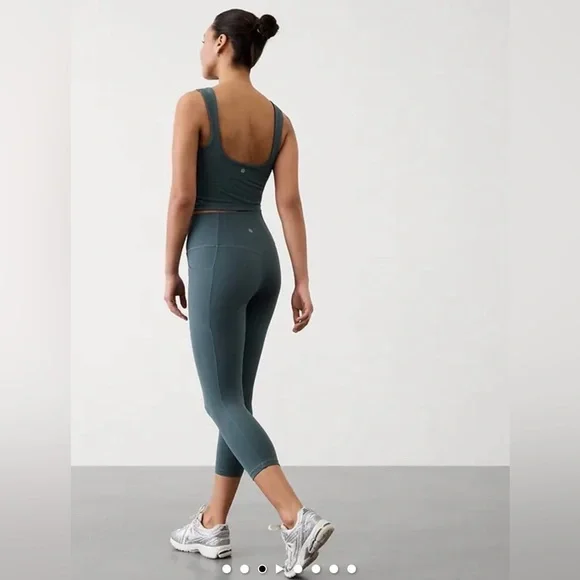 NWT Athleta Salutation Stash Eden Capri Size XXS - Picture 3 of 8